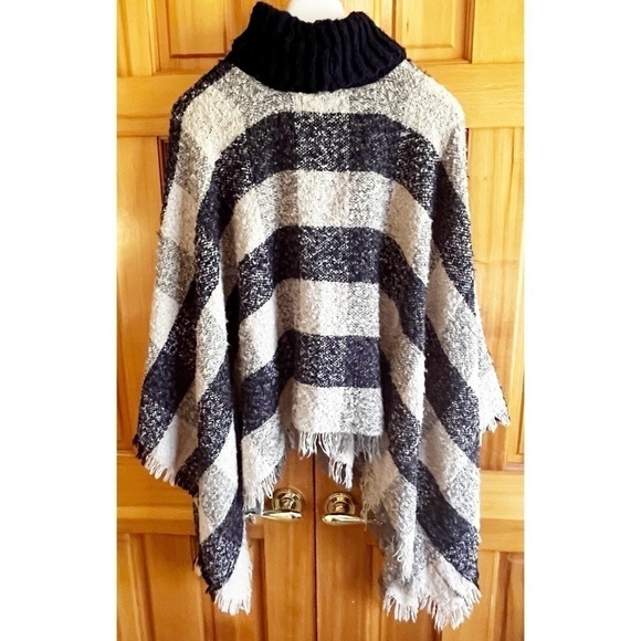 Ariana by Howards Blue Plaid Blanket Cowl Neck Shawl Fringed Poncho Festival OS - Picture 6 of 9